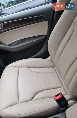 Внедорожник / Кроссовер Audi Q5 2016 в 