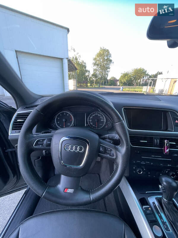 Внедорожник / Кроссовер Audi Q5 2011 в Виноградове