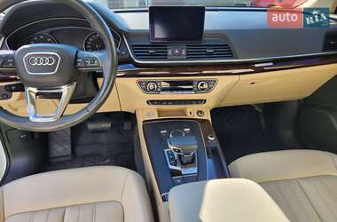 Внедорожник / Кроссовер Audi Q5 2019 в Коростене