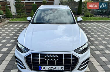 Внедорожник / Кроссовер Audi Q5 2020 в 
