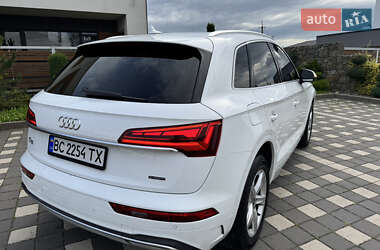 Внедорожник / Кроссовер Audi Q5 2020 в 