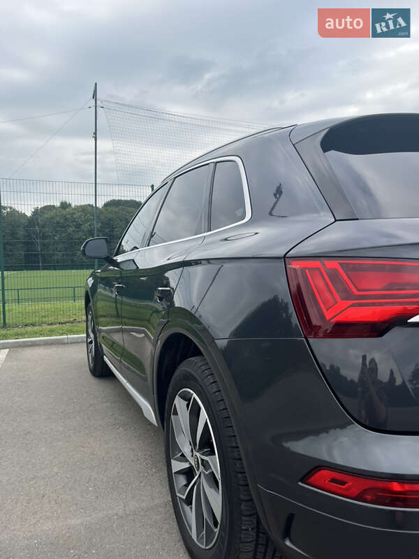 Внедорожник / Кроссовер Audi Q5 2021 в Ивано-Франковске