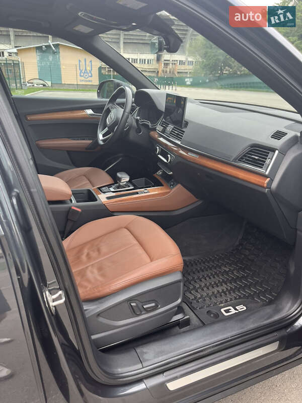 Внедорожник / Кроссовер Audi Q5 2021 в Ивано-Франковске