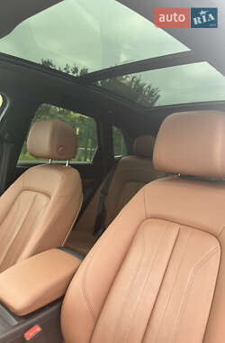 Внедорожник / Кроссовер Audi Q5 2021 в 