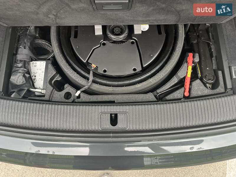 Внедорожник / Кроссовер Audi Q5 2021 в Ивано-Франковске