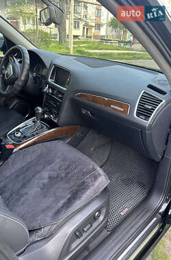 Позашляховик / Кросовер Audi Q5 2011 в 