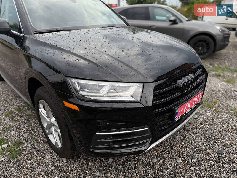 Позашляховик / Кросовер Audi Q5 2017 в Києві