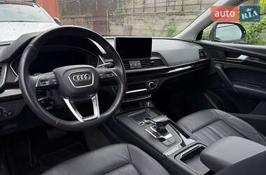 Внедорожник / Кроссовер Audi Q5 2017 в 