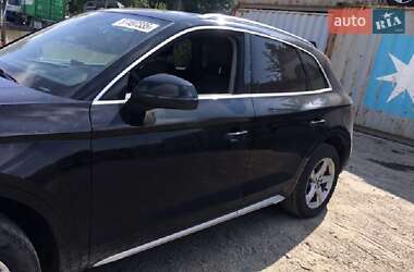 Внедорожник / Кроссовер Audi Q5 2020 в 