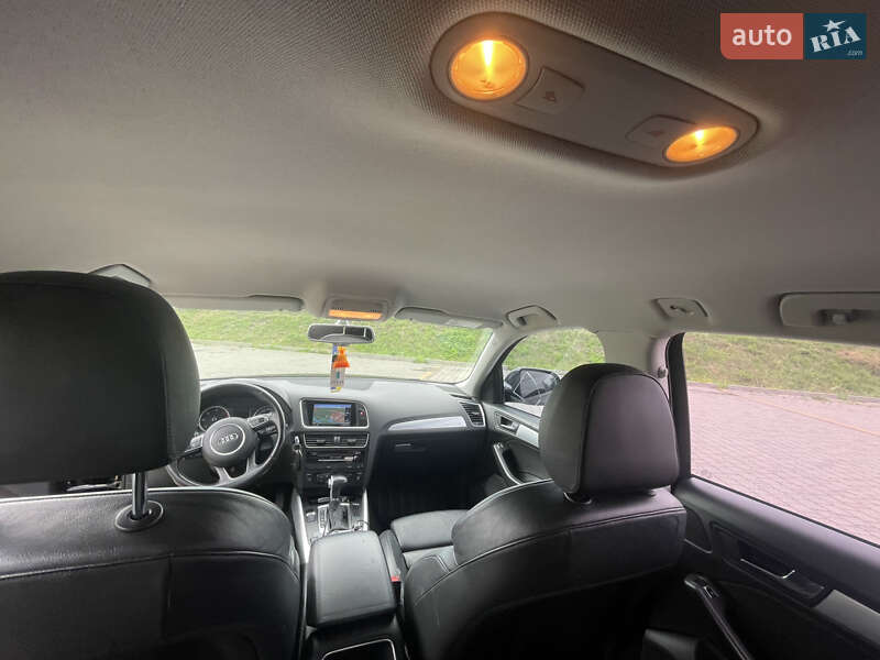 Внедорожник / Кроссовер Audi Q5 2016 в Стрые