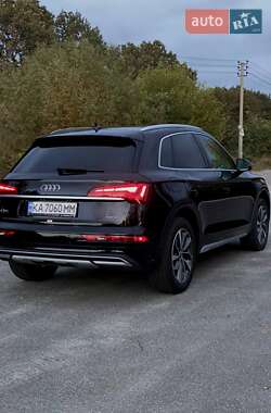 Внедорожник / Кроссовер Audi Q5 2021 в 