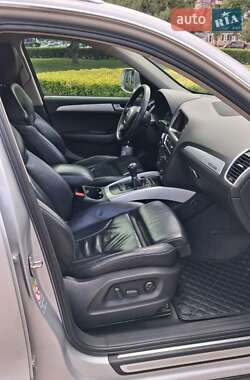 Внедорожник / Кроссовер Audi Q5 2009 в 