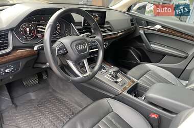 Внедорожник / Кроссовер Audi Q5 2019 в 