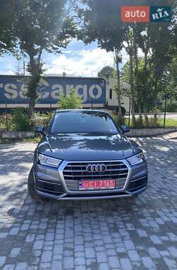 Внедорожник / Кроссовер Audi Q5 2019 в 