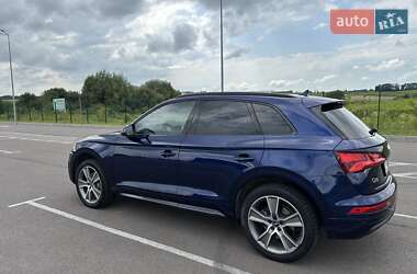 Внедорожник / Кроссовер Audi Q5 2019 в 