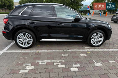 Позашляховик / Кросовер Audi Q5 2018 в Одесі