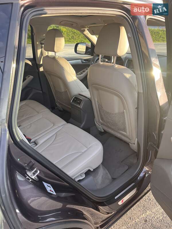 Внедорожник / Кроссовер Audi Q5 2011 в Львове