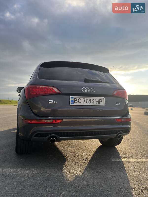 Внедорожник / Кроссовер Audi Q5 2011 в Львове