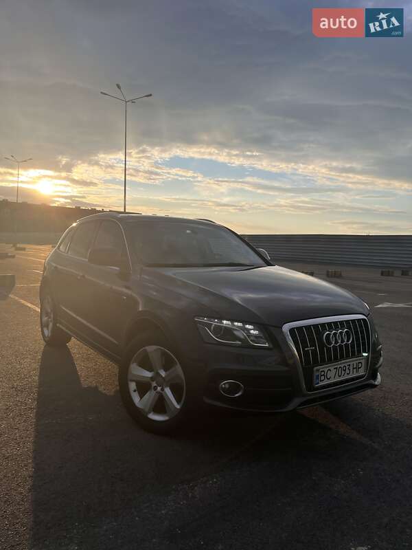 Внедорожник / Кроссовер Audi Q5 2011 в Львове