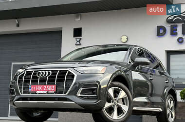 Внедорожник / Кроссовер Audi Q5 2022 в 