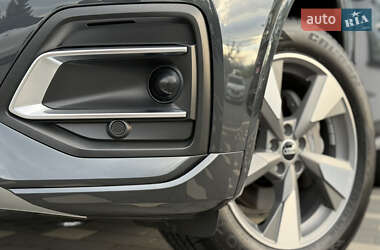 Внедорожник / Кроссовер Audi Q5 2022 в 