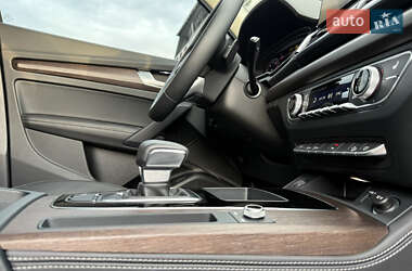 Внедорожник / Кроссовер Audi Q5 2022 в 