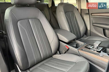 Внедорожник / Кроссовер Audi Q5 2022 в 