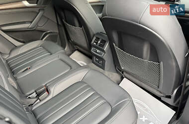 Внедорожник / Кроссовер Audi Q5 2022 в 