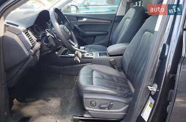 Внедорожник / Кроссовер Audi Q5 2021 в 
