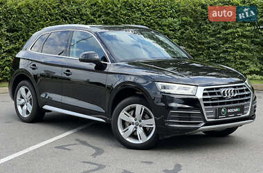 Внедорожник / Кроссовер Audi Q5 2018 в 