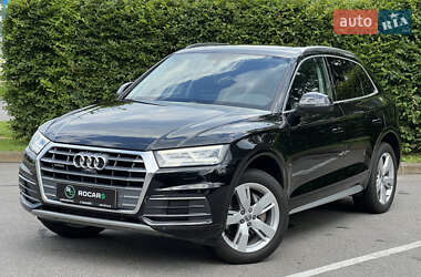 Внедорожник / Кроссовер Audi Q5 2018 в 