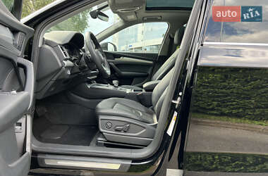 Внедорожник / Кроссовер Audi Q5 2018 в 