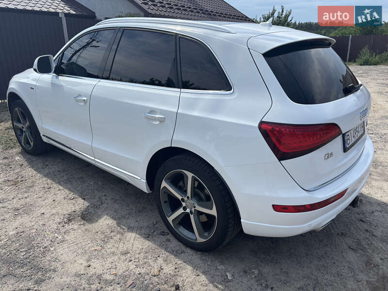 Внедорожник / Кроссовер Audi Q5 2015 в Полтаве