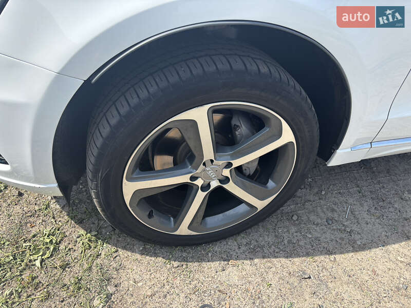 Внедорожник / Кроссовер Audi Q5 2015 в Полтаве