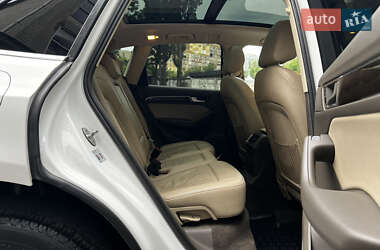 Внедорожник / Кроссовер Audi Q5 2012 в 