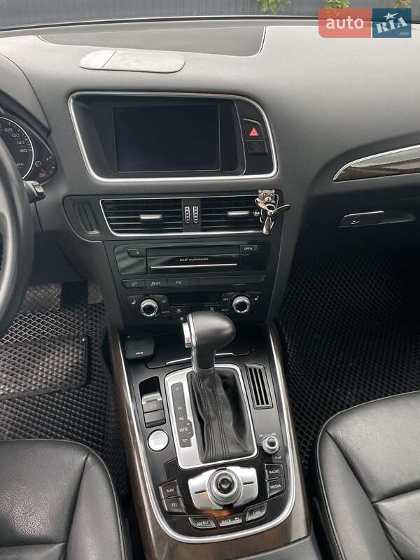 Внедорожник / Кроссовер Audi Q5 2013 в Тернополе