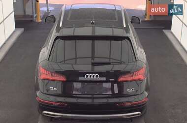 Внедорожник / Кроссовер Audi Q5 2017 в 