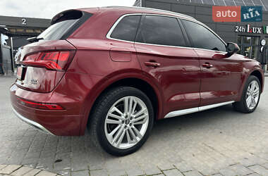 Внедорожник / Кроссовер Audi Q5 2017 в 