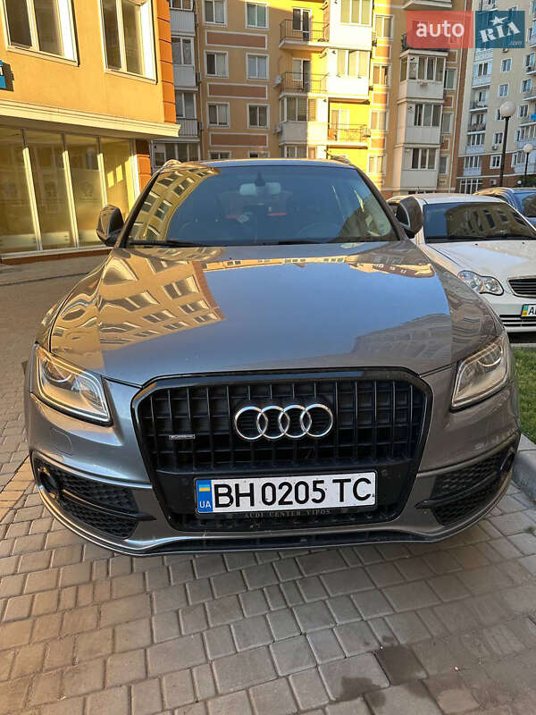 Внедорожник / Кроссовер Audi Q5 2013 в 