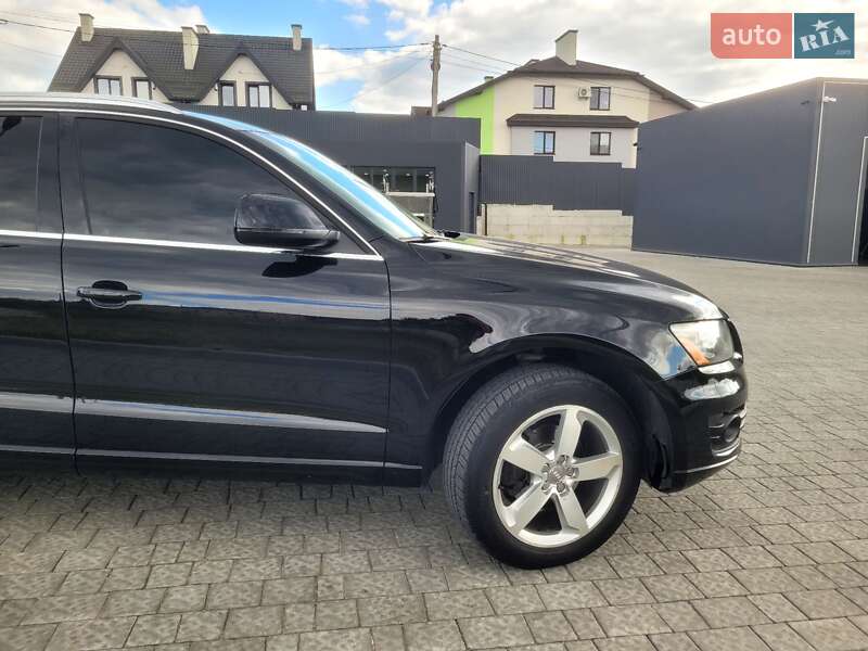 Внедорожник / Кроссовер Audi Q5 2010 в Львове