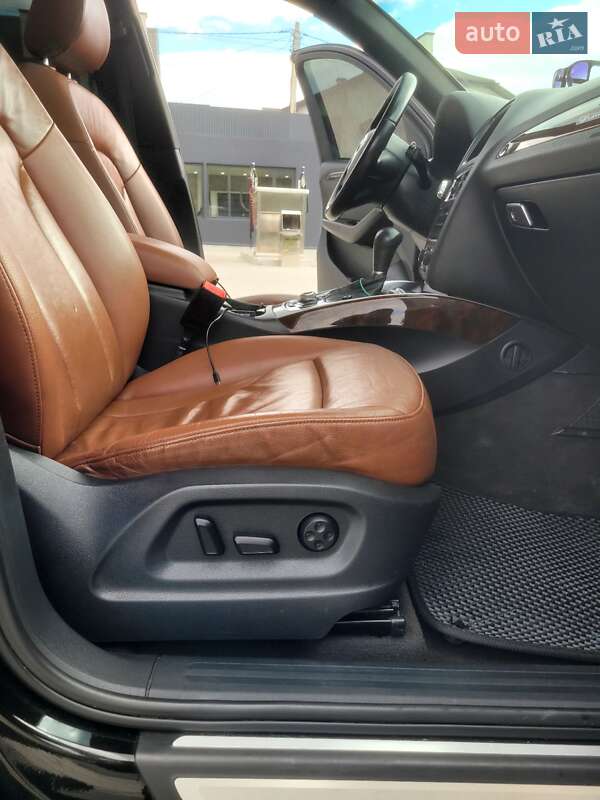 Внедорожник / Кроссовер Audi Q5 2010 в Львове