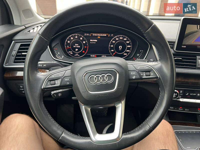 Внедорожник / Кроссовер Audi Q5 2018 в Виннице