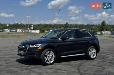 Внедорожник / Кроссовер Audi Q5 2018 в 