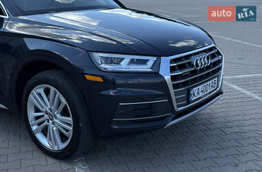 Внедорожник / Кроссовер Audi Q5 2018 в 