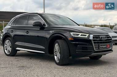 Внедорожник / Кроссовер Audi Q5 2018 в 