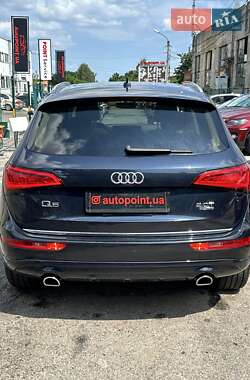 Внедорожник / Кроссовер Audi Q5 2016 в 