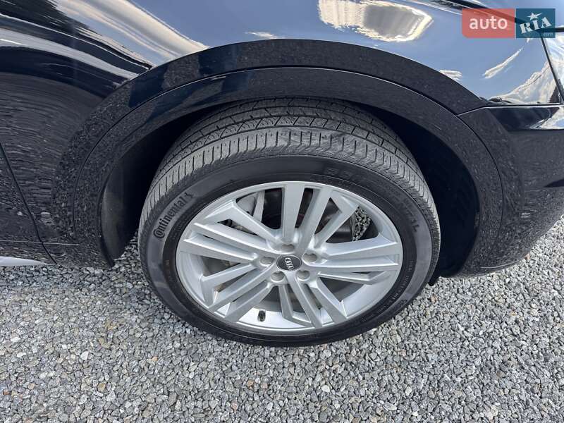 Внедорожник / Кроссовер Audi Q5 2019 в Тернополе