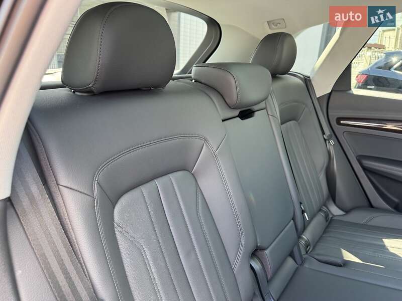 Внедорожник / Кроссовер Audi Q5 2019 в Тернополе