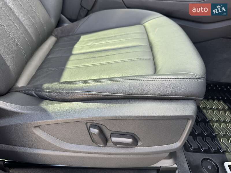 Внедорожник / Кроссовер Audi Q5 2019 в Тернополе