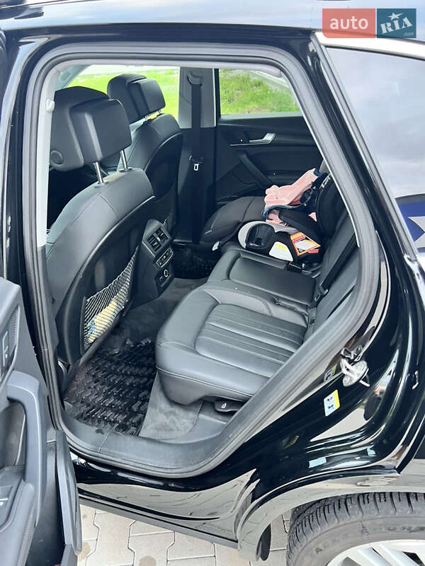 Внедорожник / Кроссовер Audi Q5 2019 в Киеве